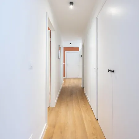 M055 Joli T4 Lumineux Et Spacieux En Centre آنماس